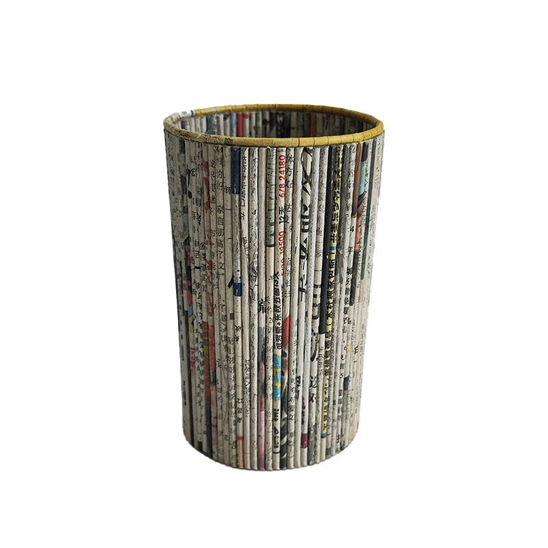 Beautiful pen holder made from newspaper