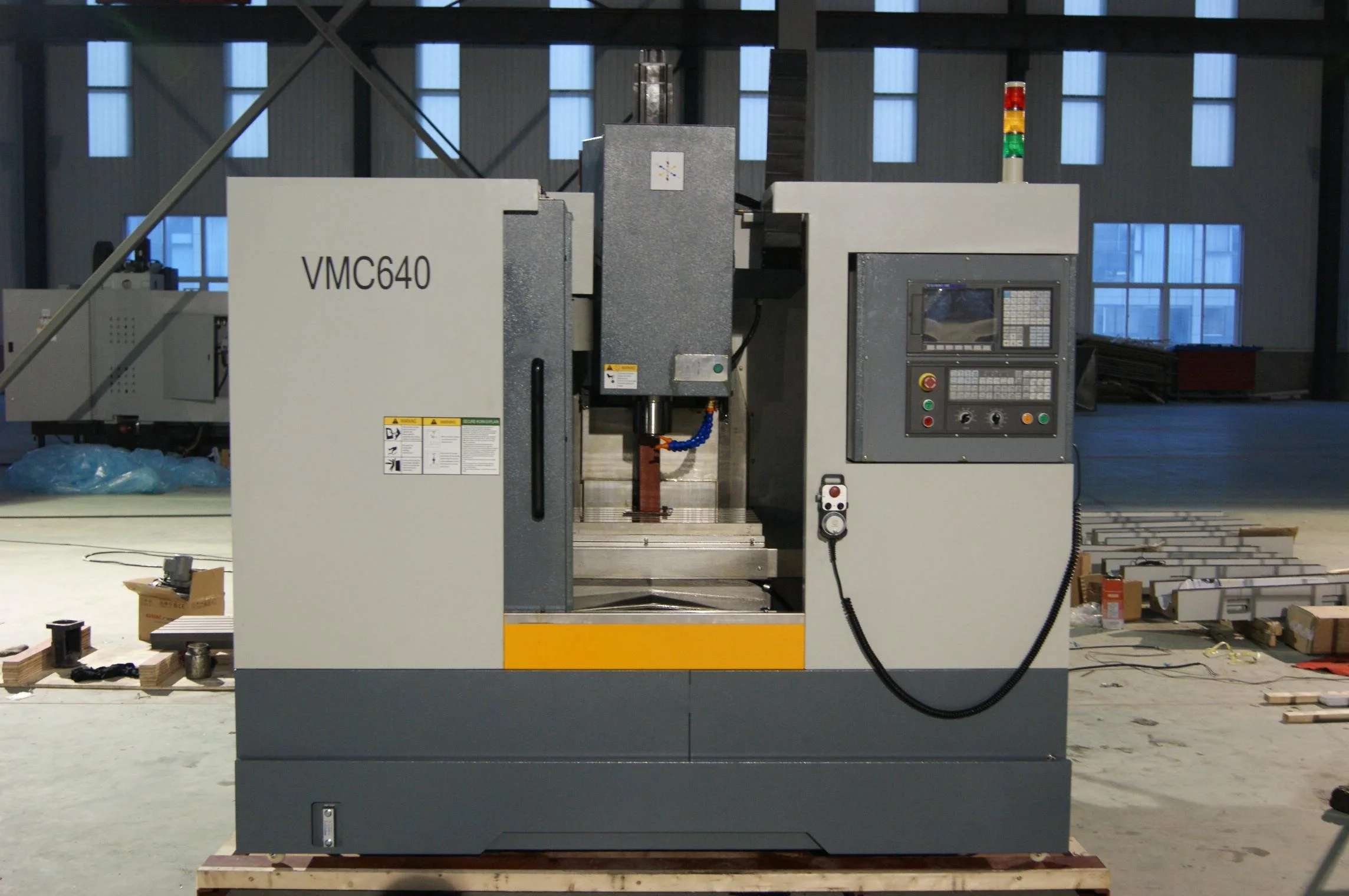VMC640 китайский завод маленький VMC CNC обрабатывающий центр вертикальная фреза с ЧПУ