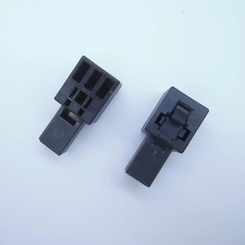 JZSP-CVH05-E   SGDV J4 CN8  Servo safety plug New Original Box