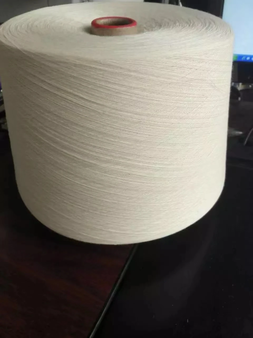 30/1 100% Spun polyester yarn