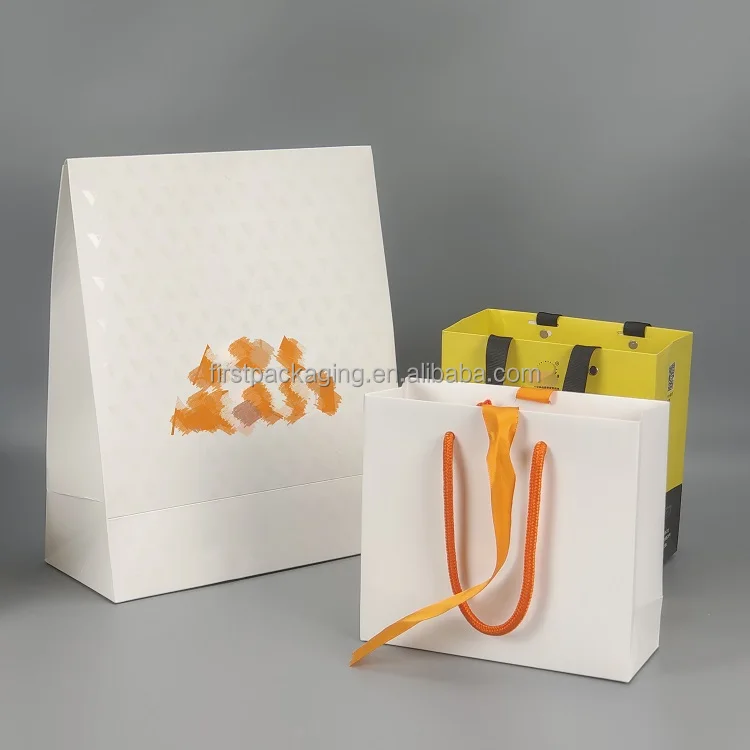 Cartoon Design Paper Gift Bags with Handles for Parties Promotional Items
