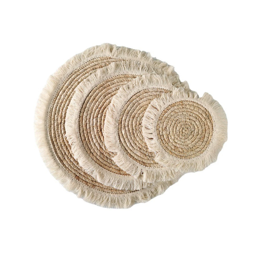 Modern simple straw woven placemat corn husk woven mat fringed edge thickened insulated placemat small cup cushion table mat