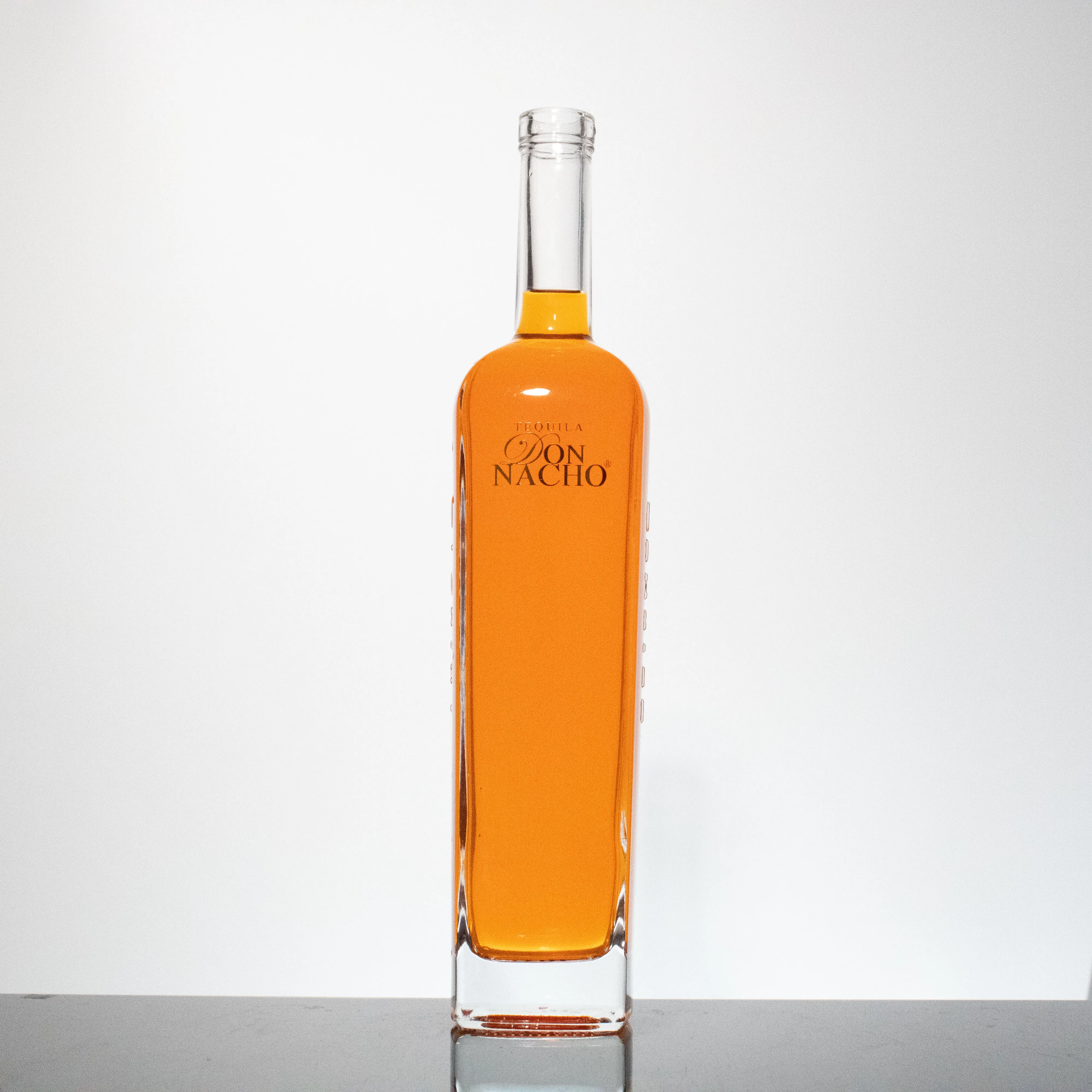 Wholesale Vodka Bottle 50ml 200ml 375ml 500ml 750ml Clear Empty Gin Vodka Tequila Liquor Alcohol Glass Bottle