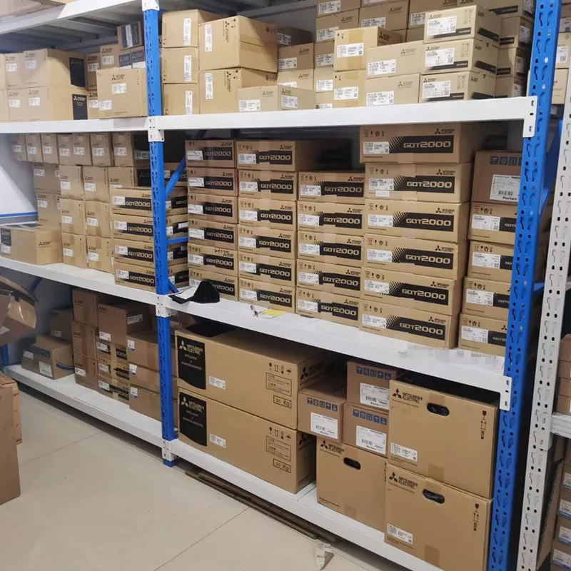 Скидка AC servo усилитель 7.0kw 3 фазы AC400V MR-J4-700B4 в наличии