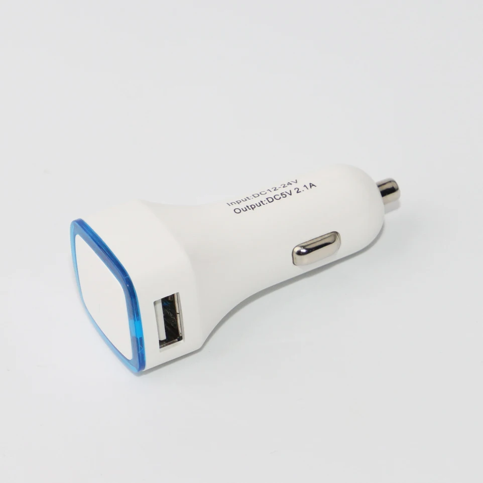 Новинка 2021 лидер продаж автомобильное быстрое зарядное устройство с двумя USB-портами быстрая зарядка 2 1 USB PD Type-C со светодиодной