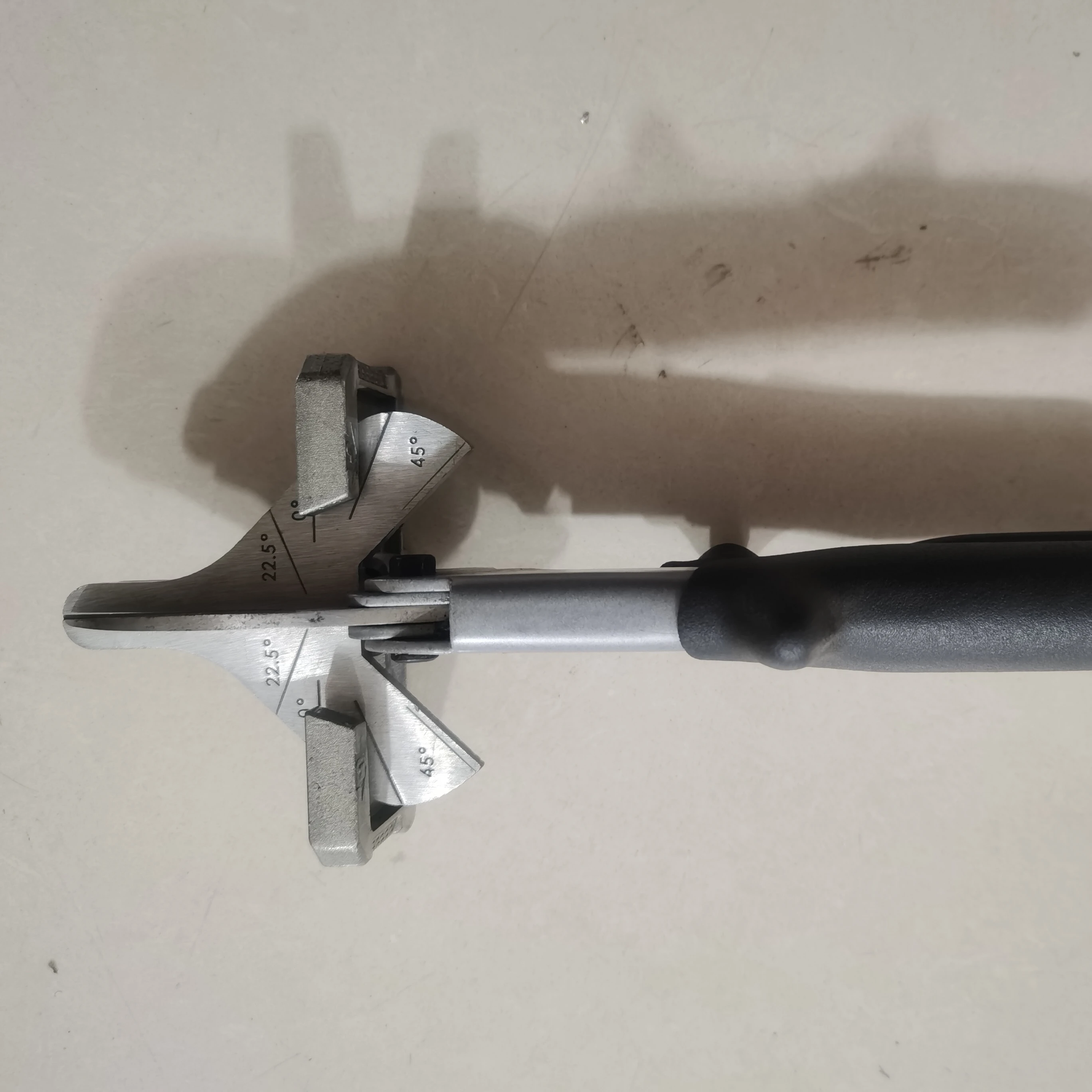  angle rubber strip scissors