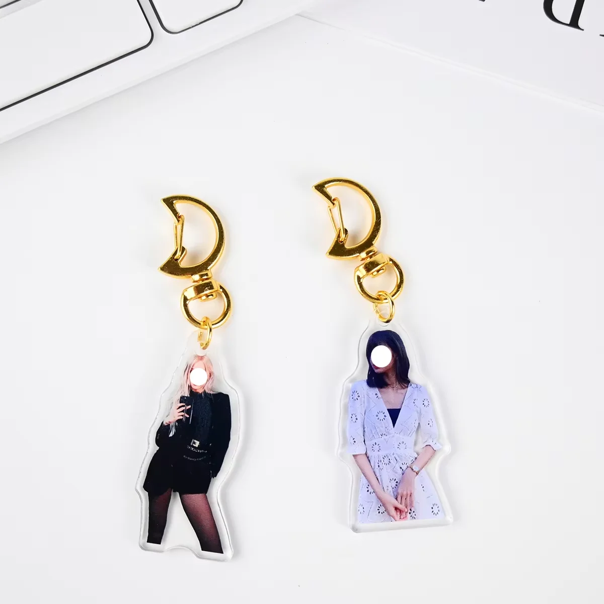 Индивидуальные двухсторонние акриловые полимерные пластиковые идол напечатанные логотипы аниме персонажи прозрачные шармы Kpop брелки