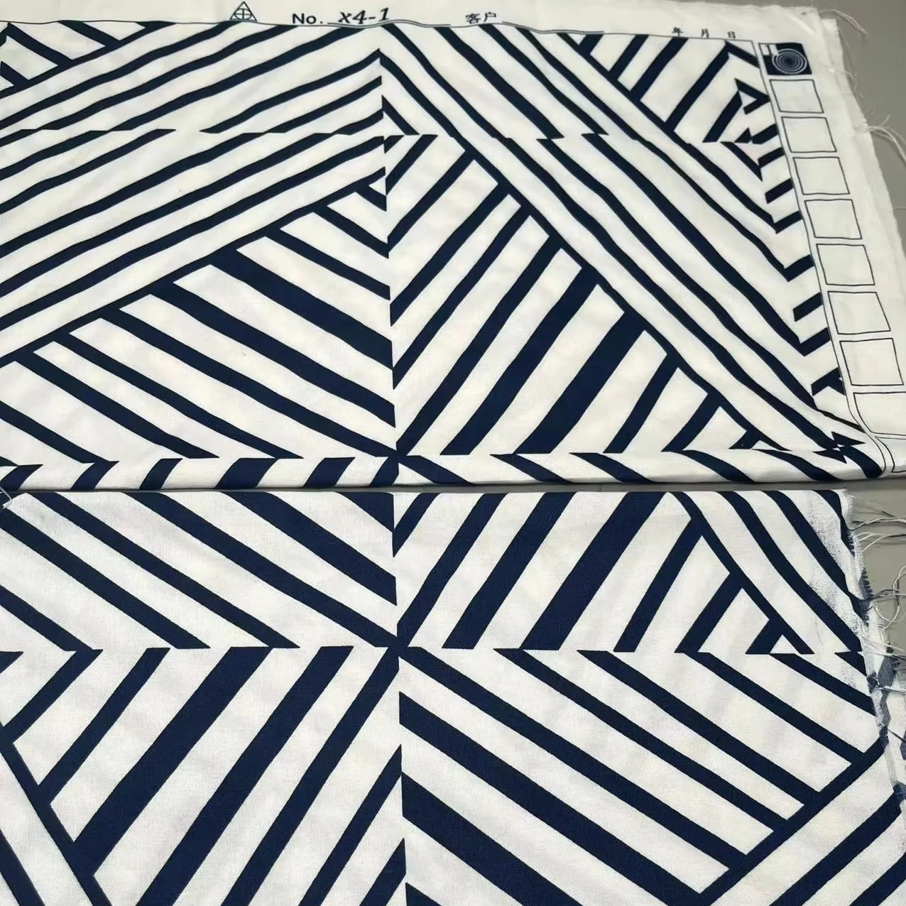 Colored dots 100% polyester microfiber fabric for bedding disperse printing in rolls