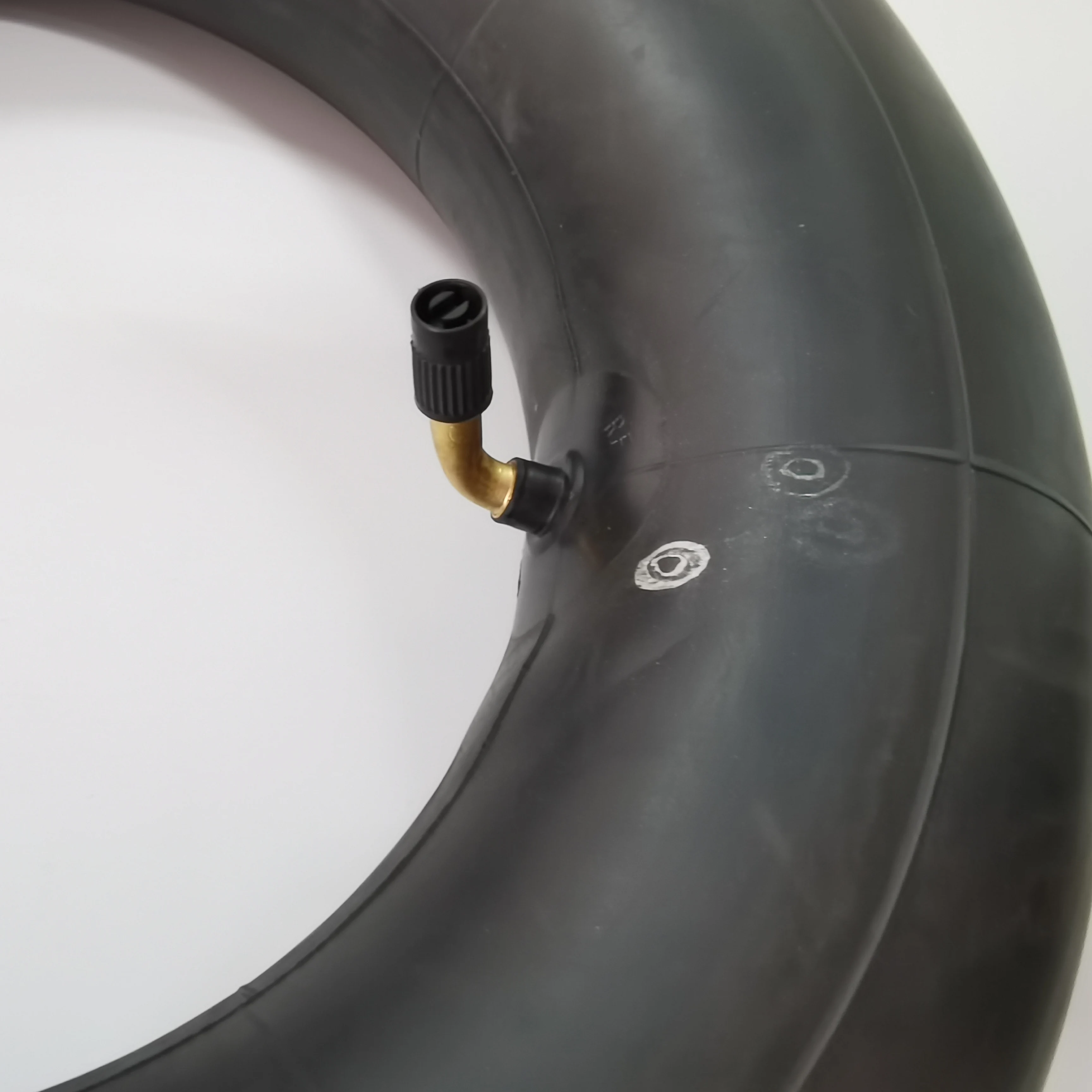 Motorcycle Tube Factory Wholesale Ceat Tyres Motorcycle Butyl Rubber Inner Tube 2.25/2.50-18
