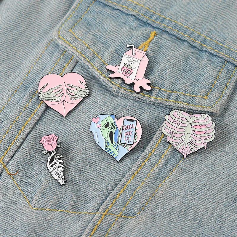 Personalized metal crafts label pin badge custom logo enamel metal badges for clothes