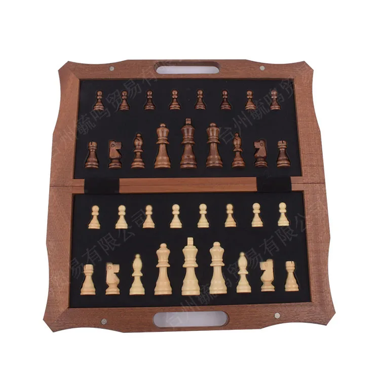 Portable New Pattern Beautiful Attractive Looking Wooden Chess Set Indoor Games And Business Gifting Purpose