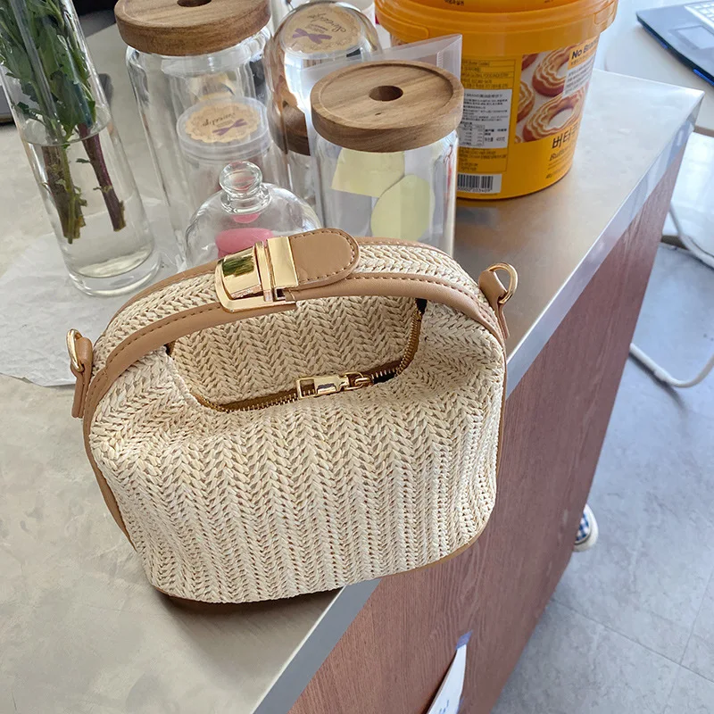 Plastic Raw Materials 2021 Korean summer new grass woven handbag fashion leisure vacation versatile one shoulder diagonalPS