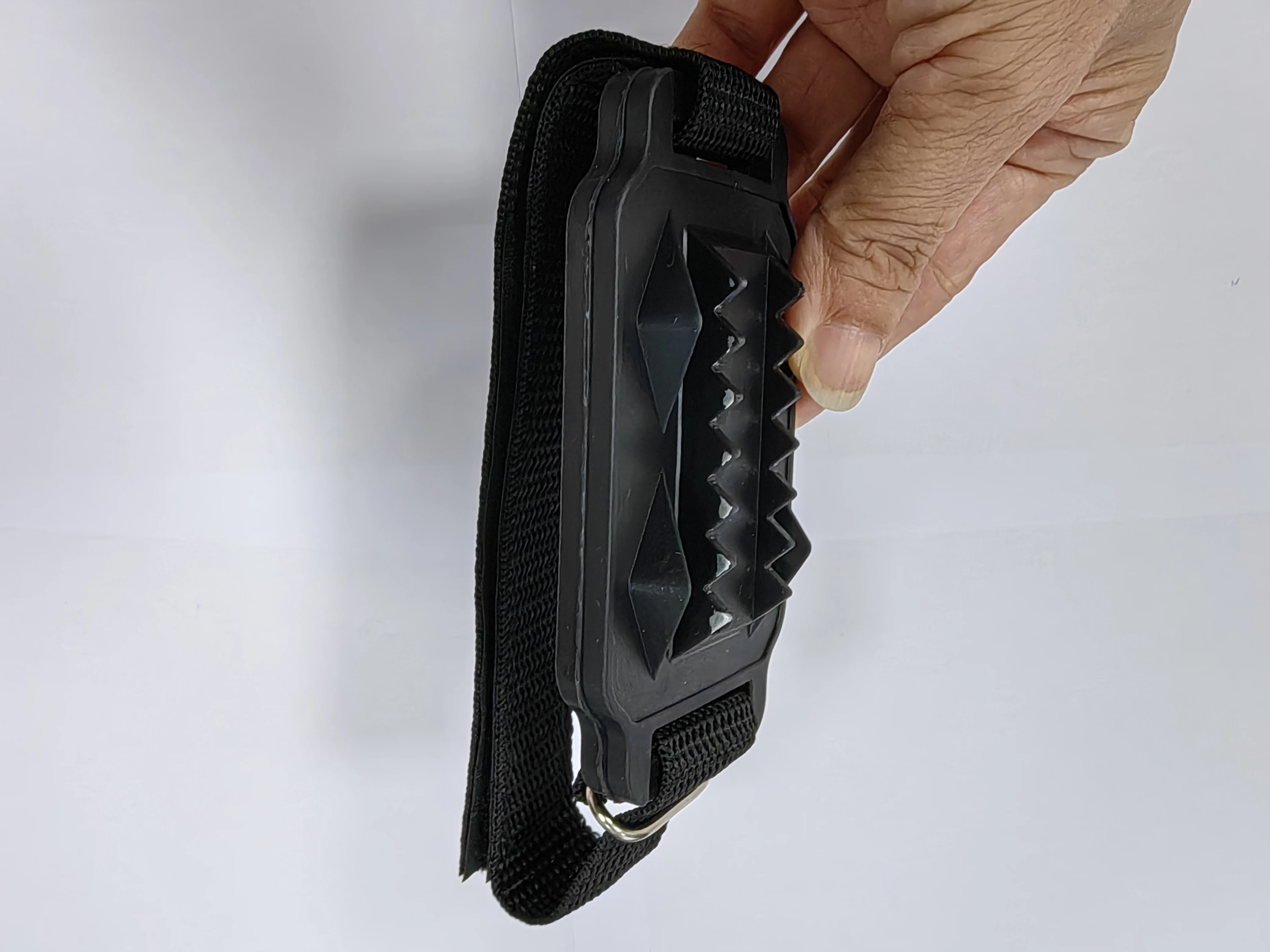 Unisex Concrete Spike Shoes Mid-Sole Metal Cleatice with Anti-Slip Outsole Safety Ice Cleats for Traction Aid Snow Chains