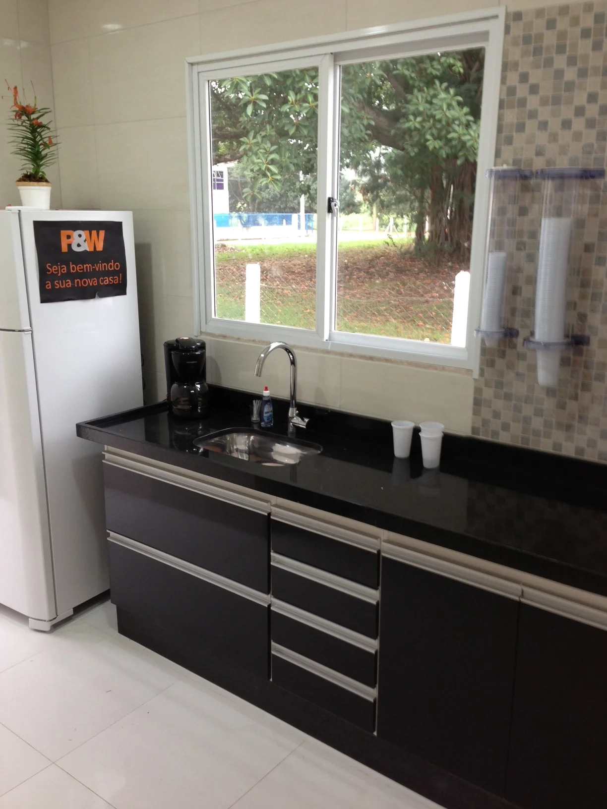 Fast build solar energy system prefab workers dormitory prefab house