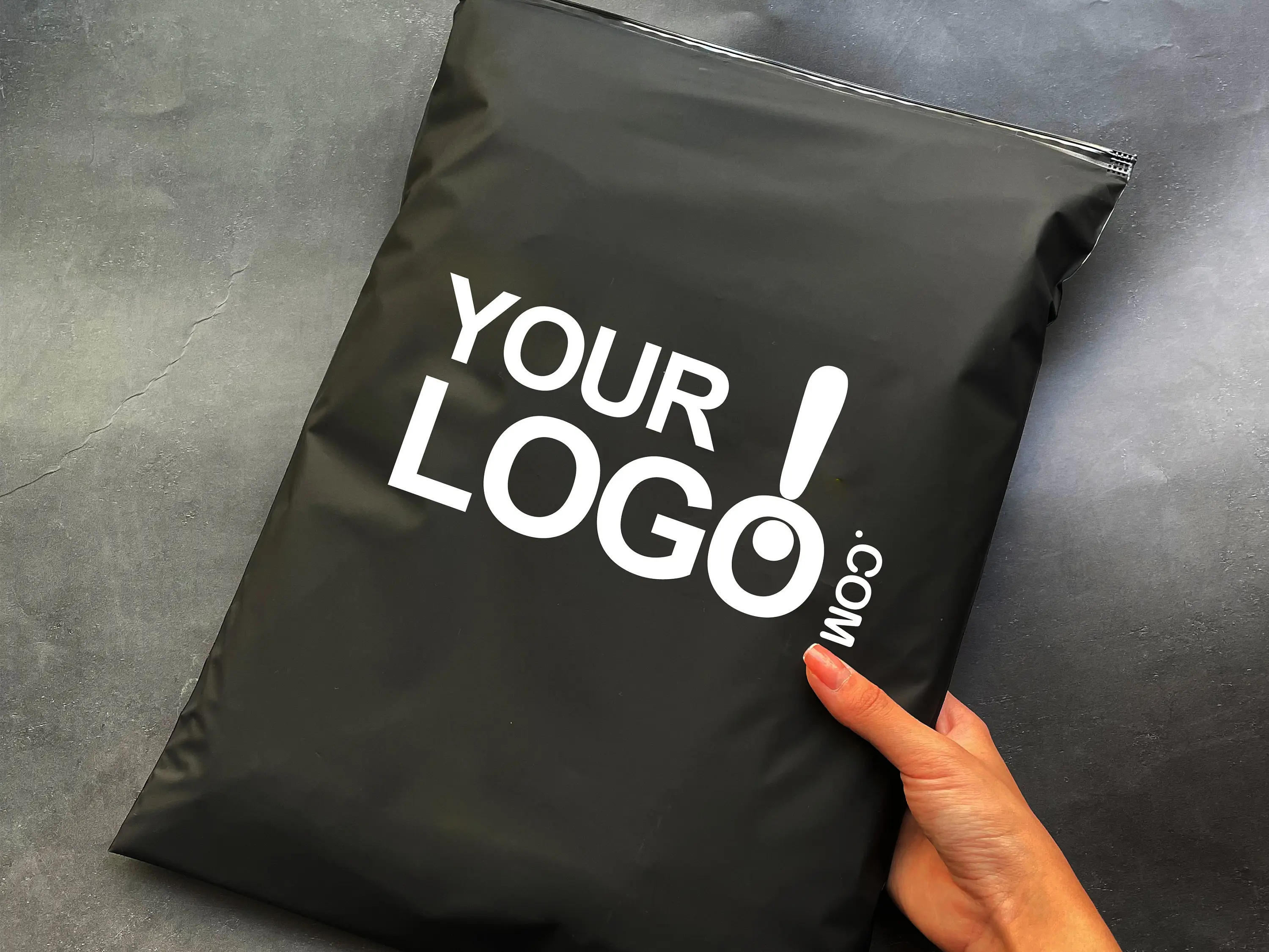 Customize Logo Plastic Package Eco Friendly Black CPE Frosted Ziplock Shipping Clothes Packaging Garment Clothing Zipper Bag