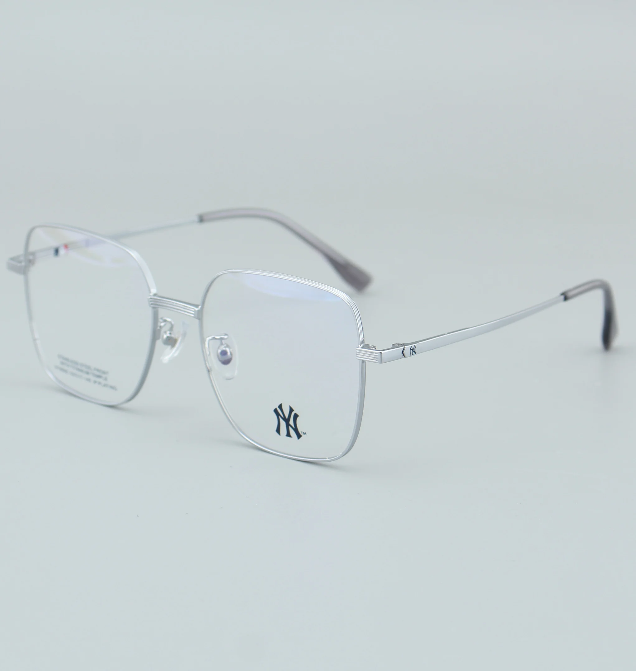 High Quality Transparent Square Titanium Eyewear Customizable Optical Glasses Frames Clear Rectangle Eyeglasses For Men Women