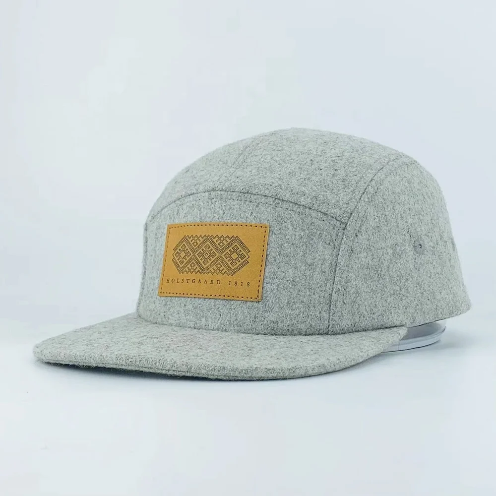 Leather Patch Camp Cap Snap Back 5 Panel Low Profile Camping Cap Custom Logo Premium Wool 5 Panel Flat Top Snapback Cap For Men