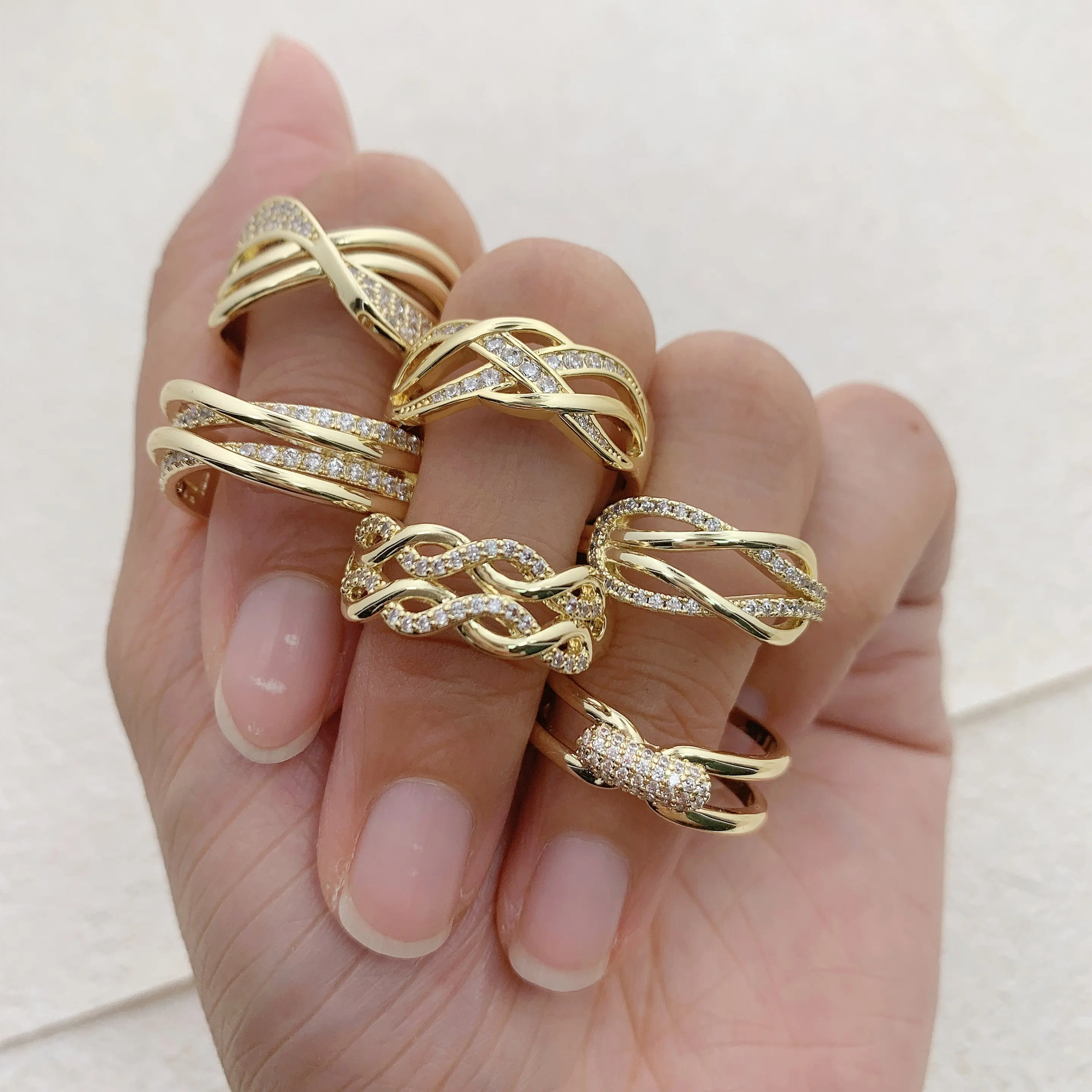 Daidan Custom Interlocking Infinity Female Sterling Silver Engagement Cross Eternity Zircon Rings