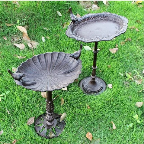 Cast Iron Bird Bath Yard Statue High-Footed Candlestick Bird Food Pot Retro Bird Feeder Garden Courtyard Decor Flower Pot