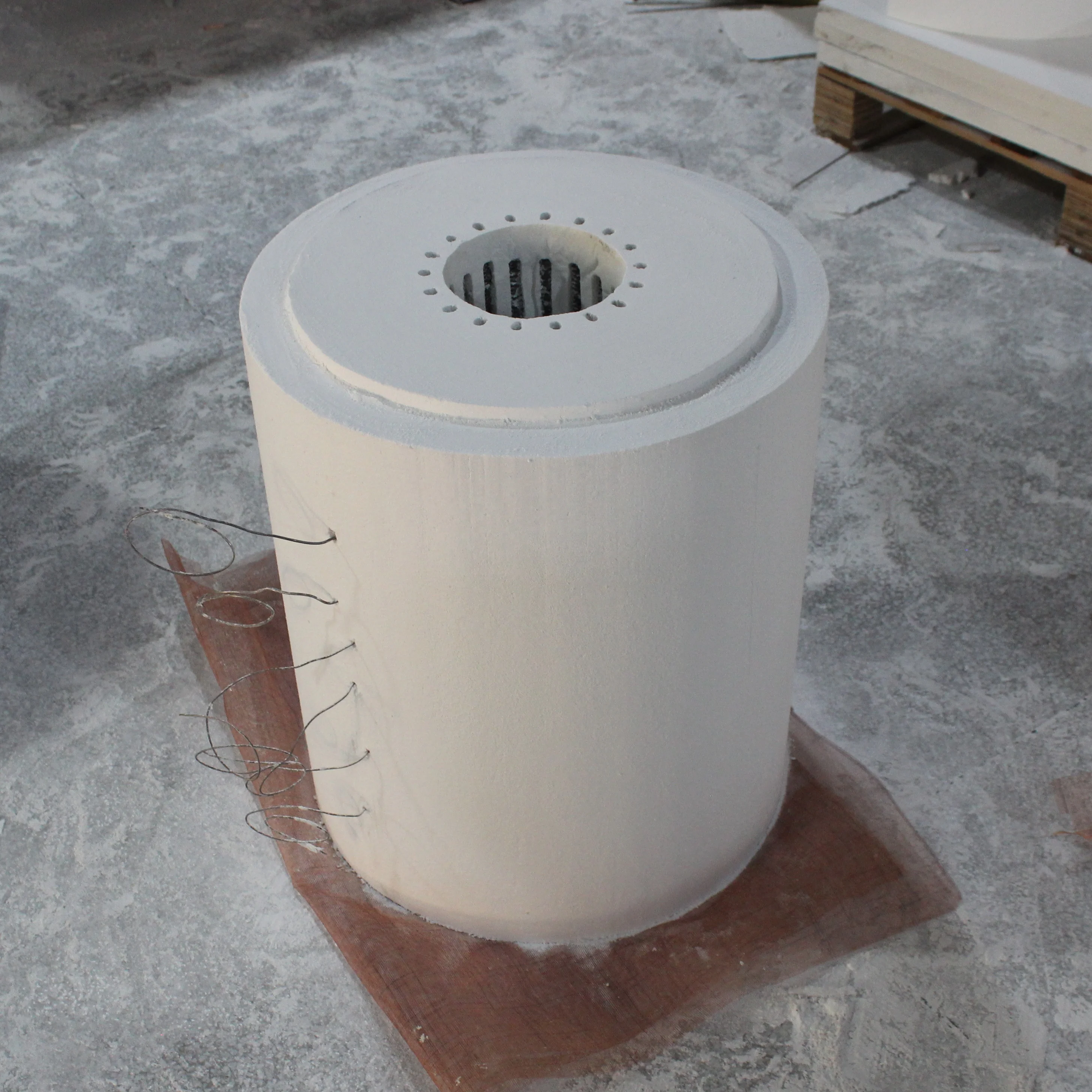 Высокотемпературная печь из керамического волокна с сопротивляющей проволокой