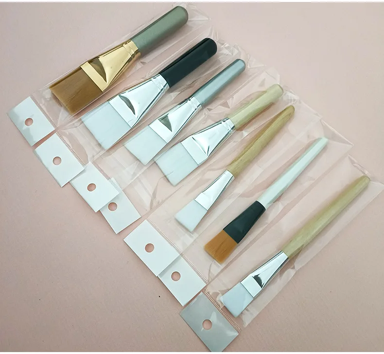 Makeup Mask Brush for Facials DIY Wood Handle Soft Hair Beauty Brush Mud Cream Face Applicator