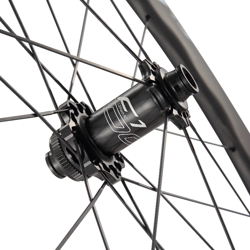 GIOO White Ultralight Road Bike Carbon Fiber Wheelset  53MM 58MM of Toray Carbon Fiber T700 T800  Racing Wheelsets