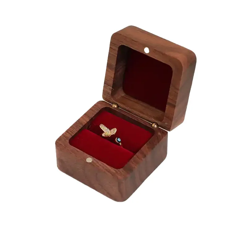 Custom Logo Square Wood Ring Box Packaging Walnut Luxury Gift Ring Case Mini Boxing Ring Wedding Jewelry Display Storage Box