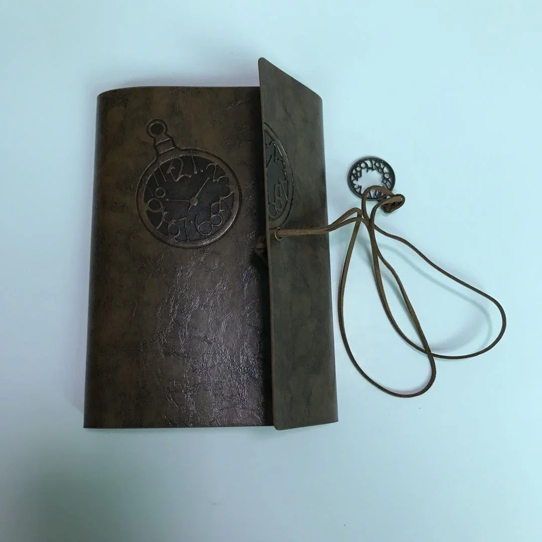 Бумажная книга для записей дневник ежедневник