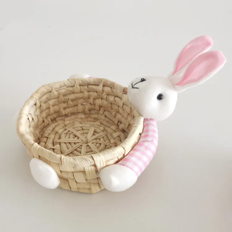 Cute straw corn husk bear storage basket accessories Storage candy sundry storage basket holiday decoration props