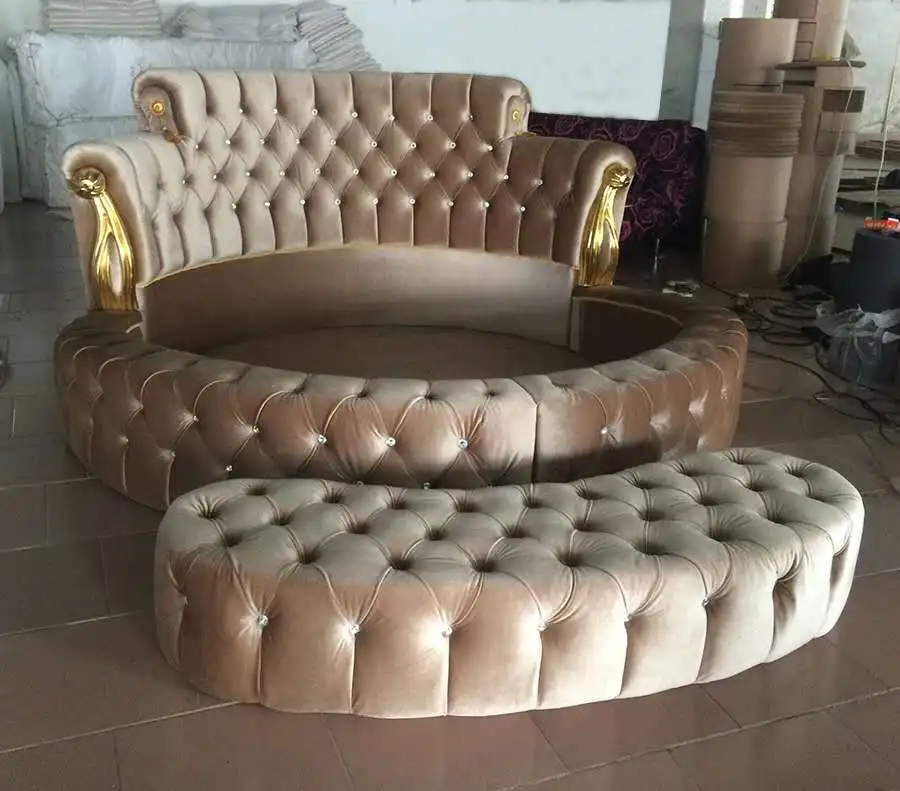 European Romantic Large Round Velvet  Bed Double Metal Wedding 2.2m Wooden Leather Fabric Beds Couple Princess Hotel Bed