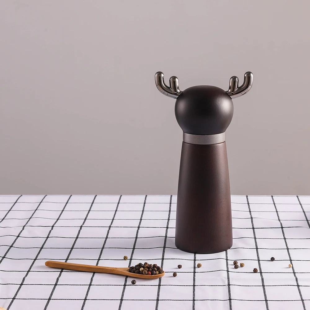 Christmas Gifts New Deer Shape Design Spice Mills Beech Wood Manual Salt and Pepper Grinder
