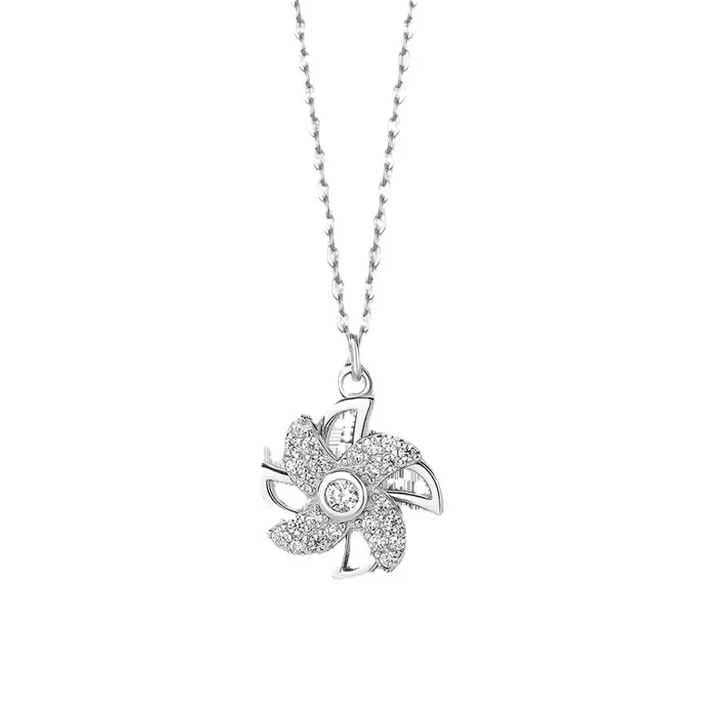 Korean version of the niche design high-grade titanium steel necklace female Joker does not fade hot girl temperament clavicle c