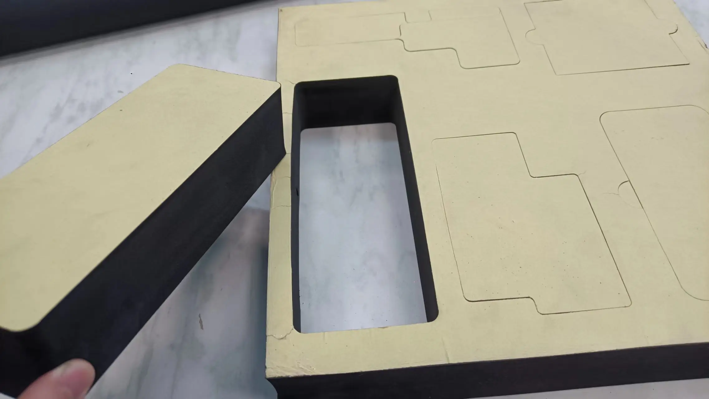 Custom shaped Foam experts die cut packaging material epe foam packaging EPE EVA Xpe foam