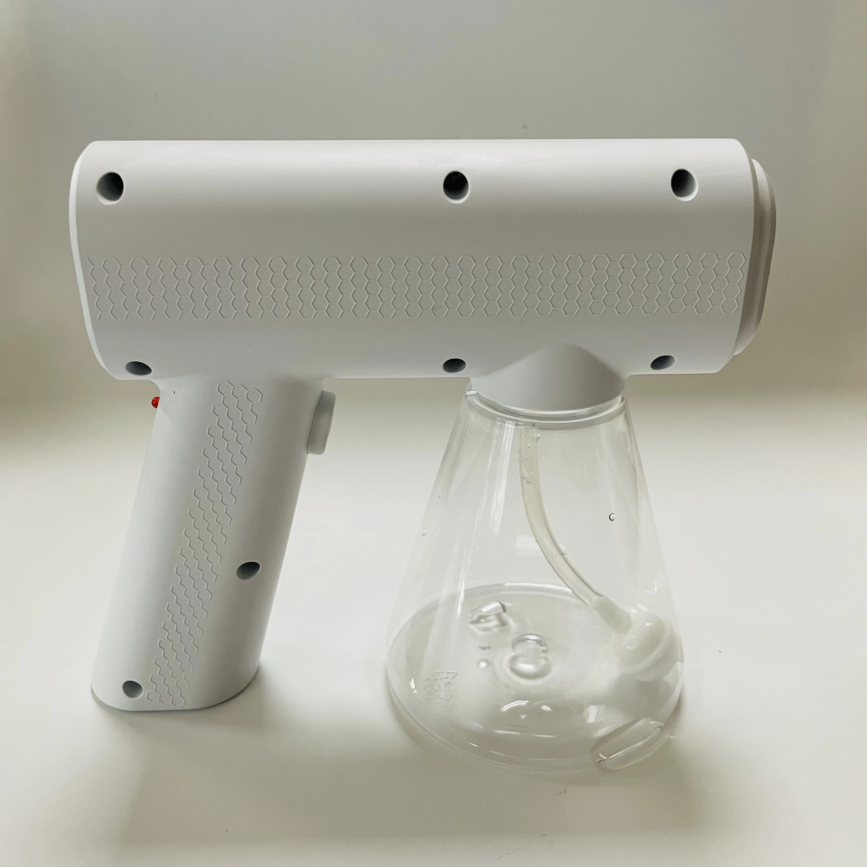 Автоматический беспроводной дезинфекционный распылитель голубого света, автоматический распылитель acohol с питанием от батареи