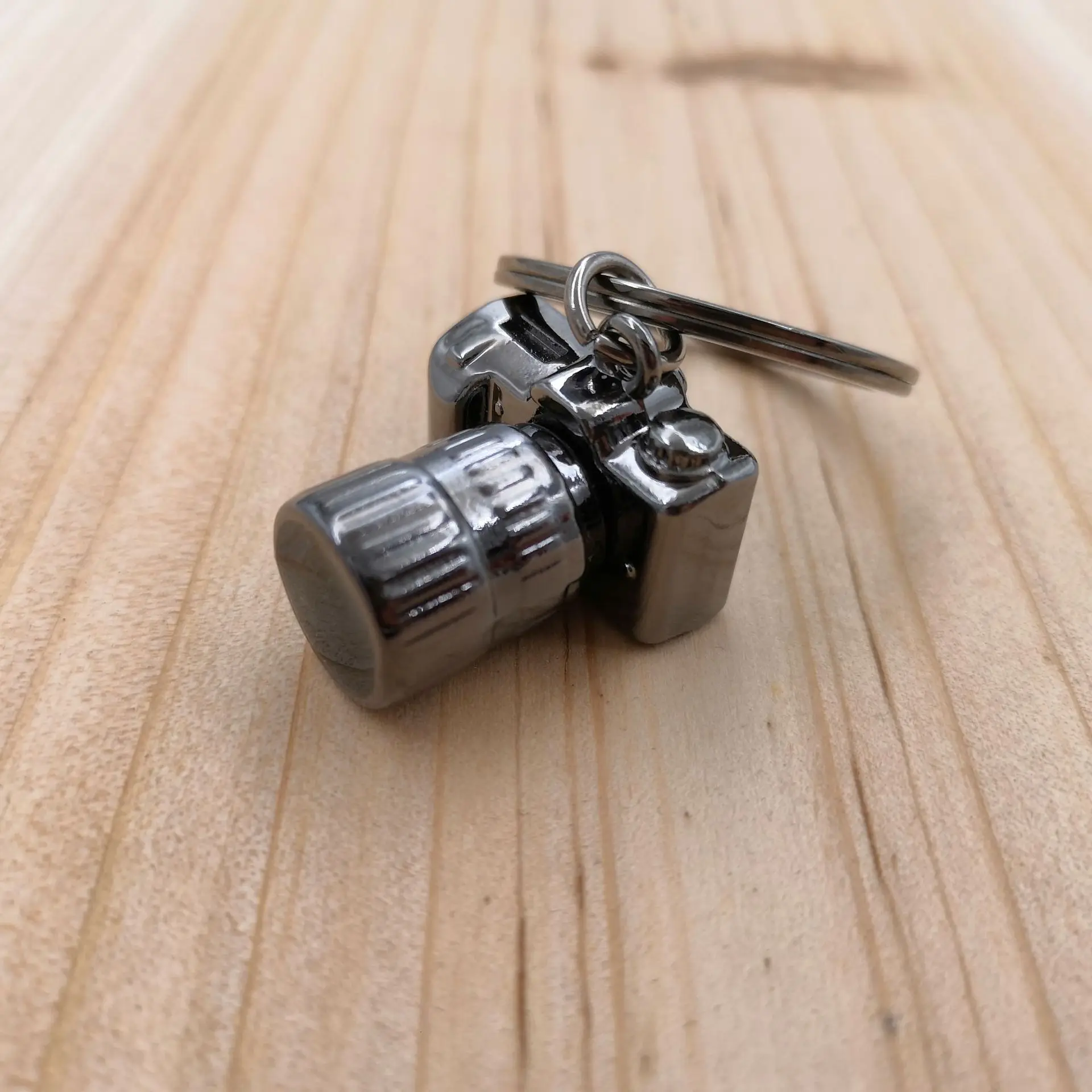 metal gift DSLR camera keychain