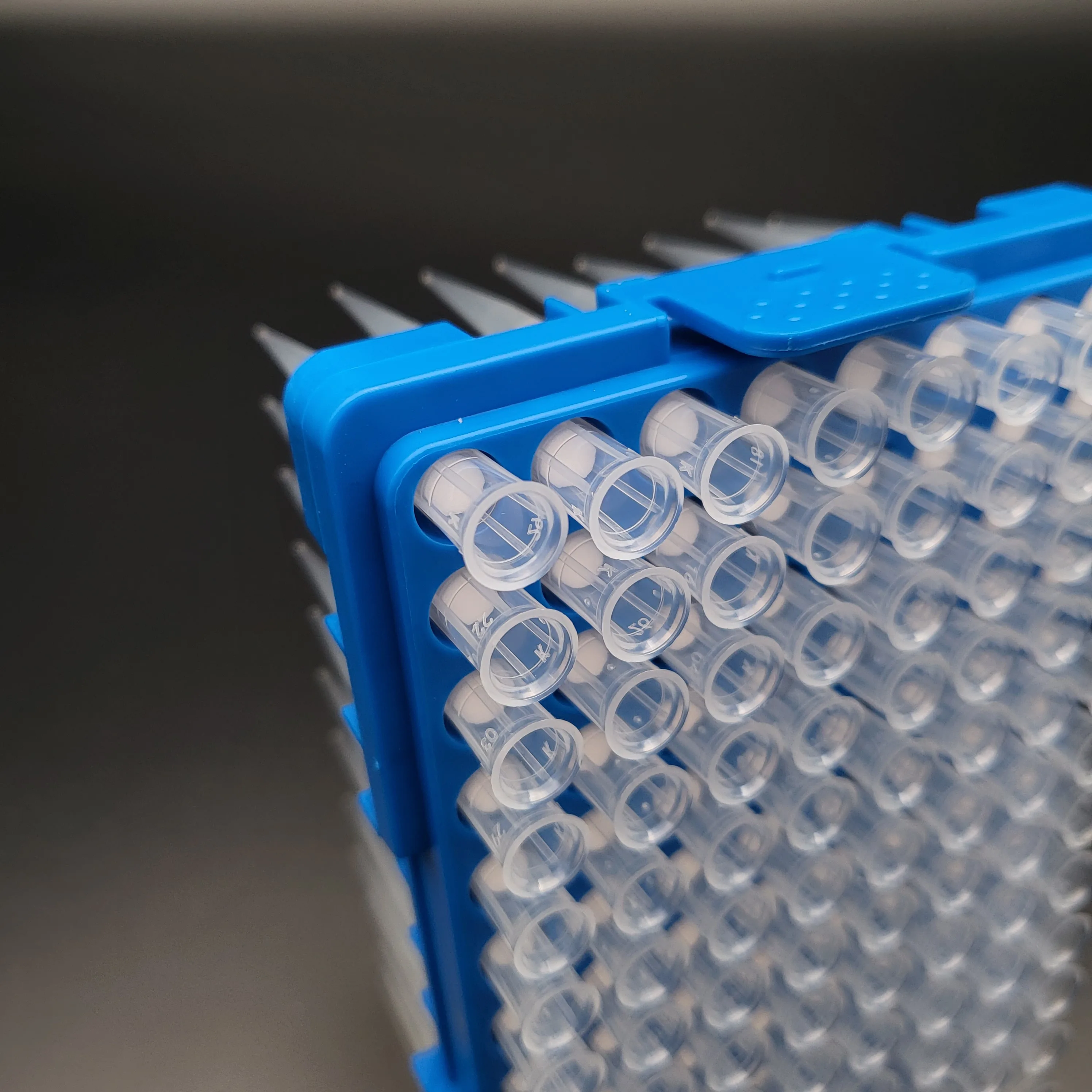 200ul Pipette tips with filter racked sterile
