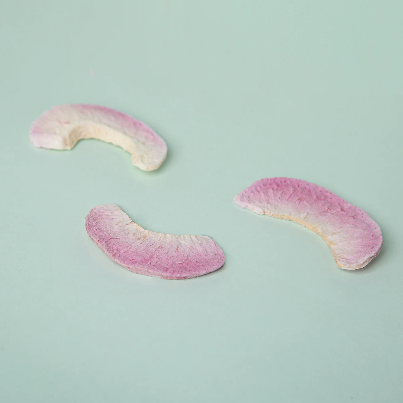 Hot Selling Sweet Crispy Freeze Dried Fruit Snack  5-7mm Freeze Dried Peach Slice