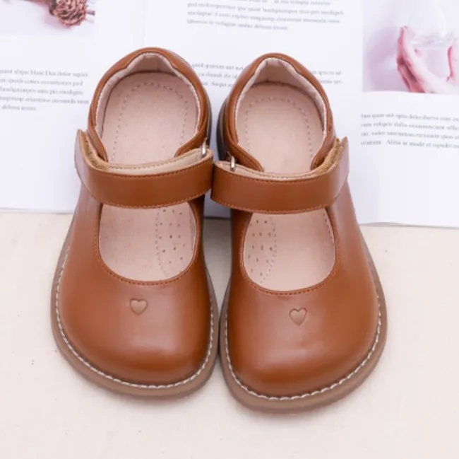 Hot Sale Heart Pattern Breathable Rubber Sole Heel Kids White Girls Shoes Wholesale