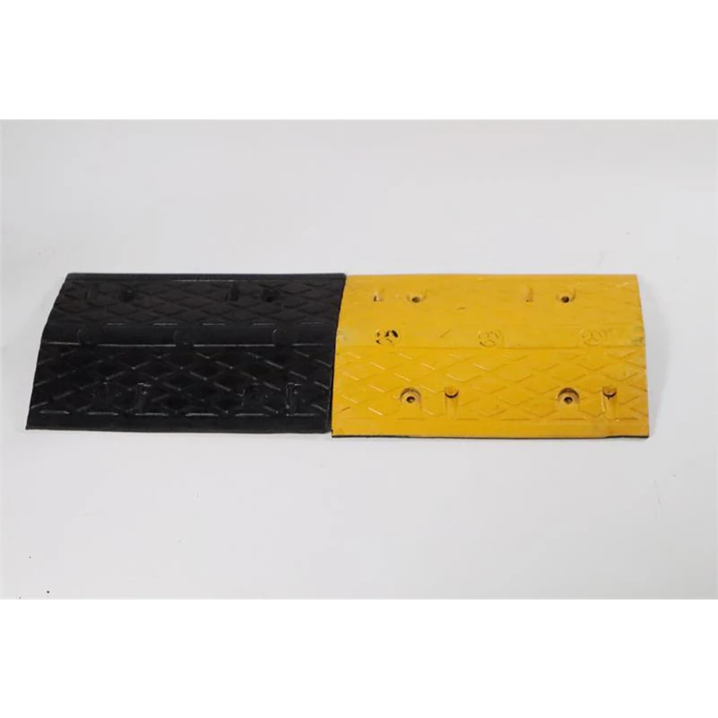 Yellow Black Road Reducer Rubber Heavy Duty Speed Breaker Bumper Hump