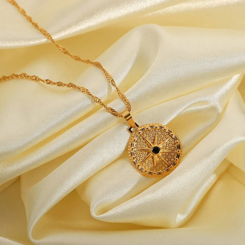 designer jewelry famous brands Pendant 18K Gold Plated charms Moon Star crescent necklaces stainless steel Necklace