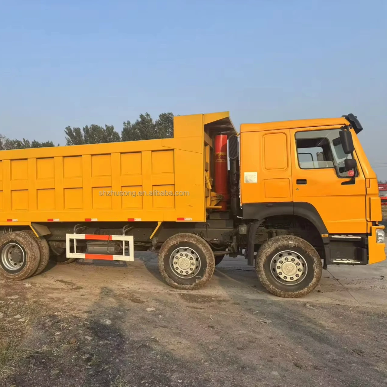 Factory direct sales right-hand drive HOWO truck  used 371truck performance inspection exempt