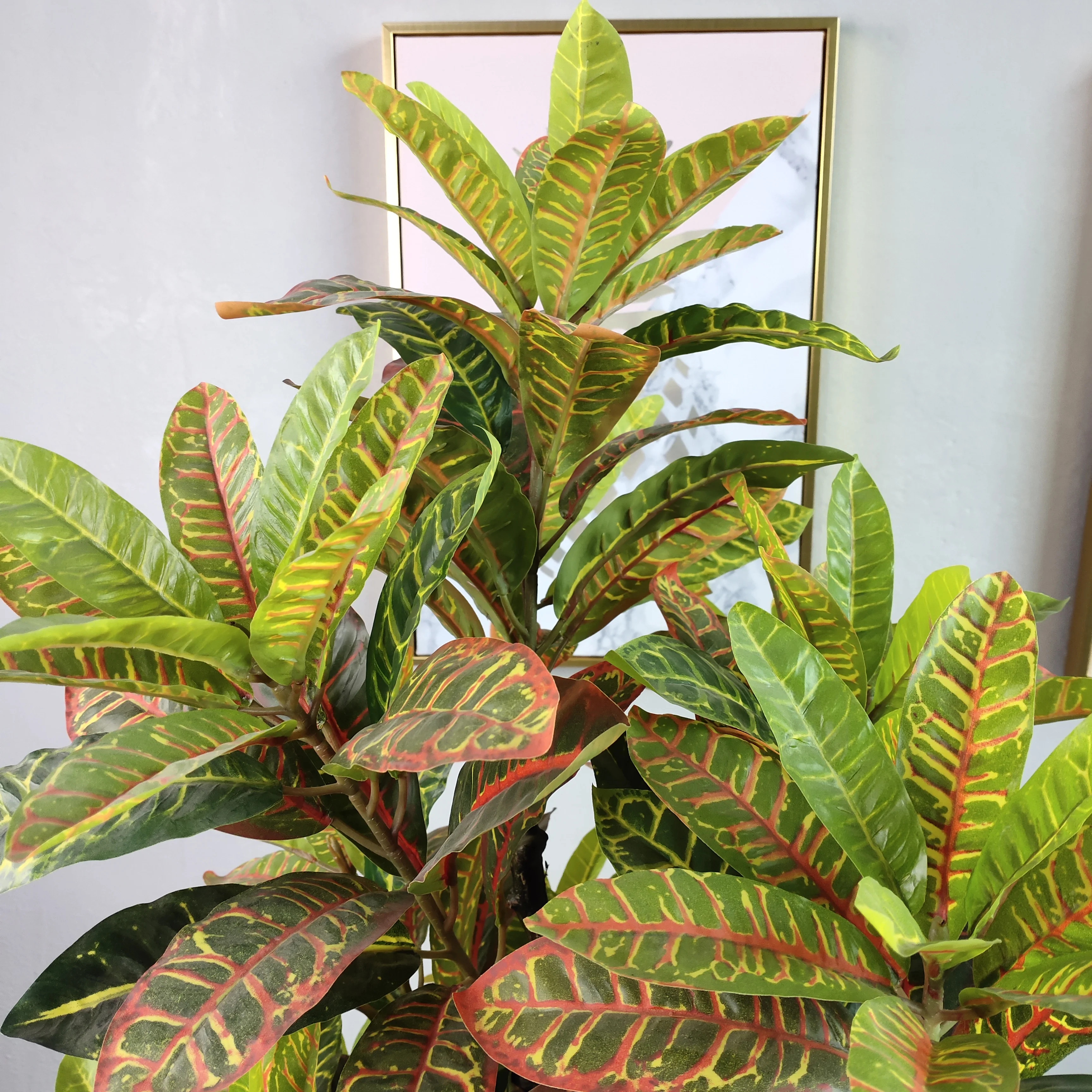 High quality beautiful leaves wholesale Artificial Croton Codiaeum variegatum Plant tree