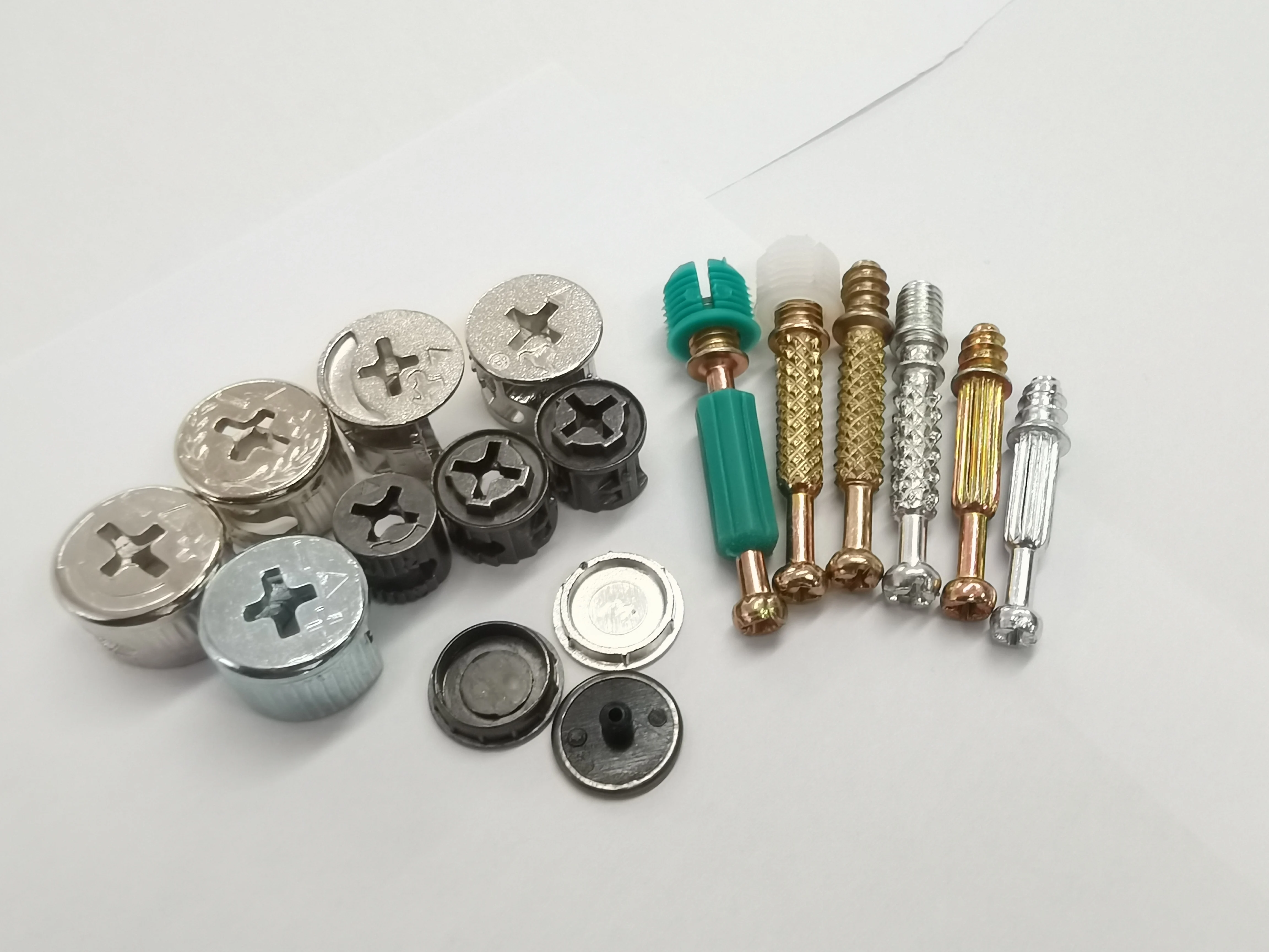 M3-m6 Zinc Plated Steel Nickel Silver Cheese Head Stainless Steel Furniture Connector