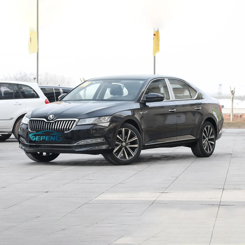Skoda превосходный автоматический 1 4 TSI отличное качество для роскошного надежного автомобиля AWD с 17-дюймовыми легкосплавными дисками тёмно-светлый тканевый интерьер