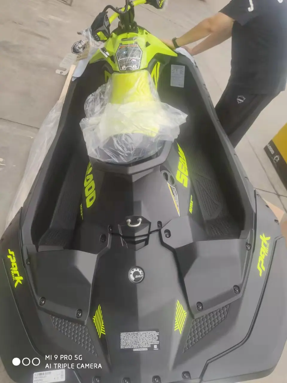 Bombardier 90HP Sea-Doo motor boat BRP Spark Trixx
