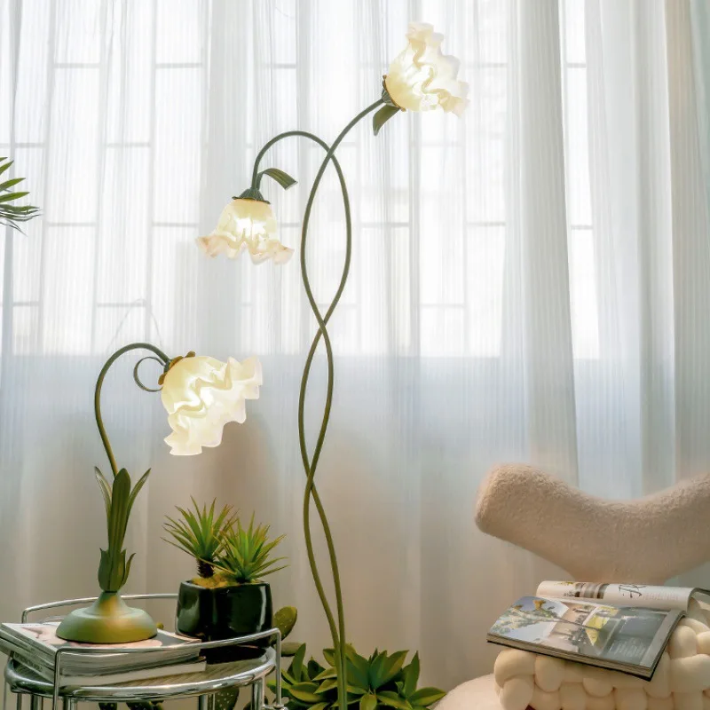 Three-Color Dimming LED Garden Flower Classic Floor Lamp Cream Wind Living Room Bedroom Sofa Table Decoration Net Red