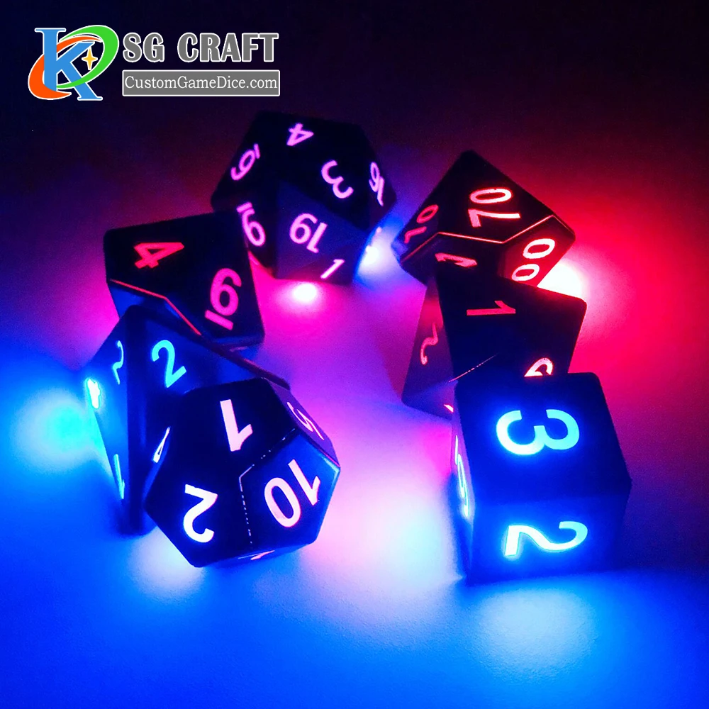 Оптовая продажа настольная игра DND многогранная 7 шт. в наборе игральные кости для Хэллоуина светодиодные светящиеся