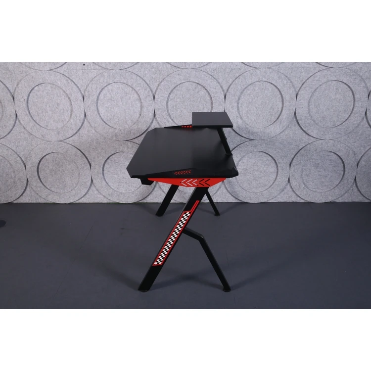 Wholesale Adjustable 1300*660*120mm Computer Office Desk Gaming Table  with Led Light