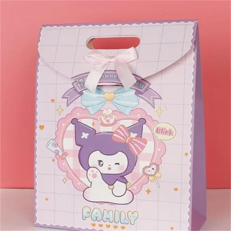 Custom Logo Luxury Gift Bags Wholesale Colorful Designed Printing Cute Reusable Shopping Party Present Bag With Handle