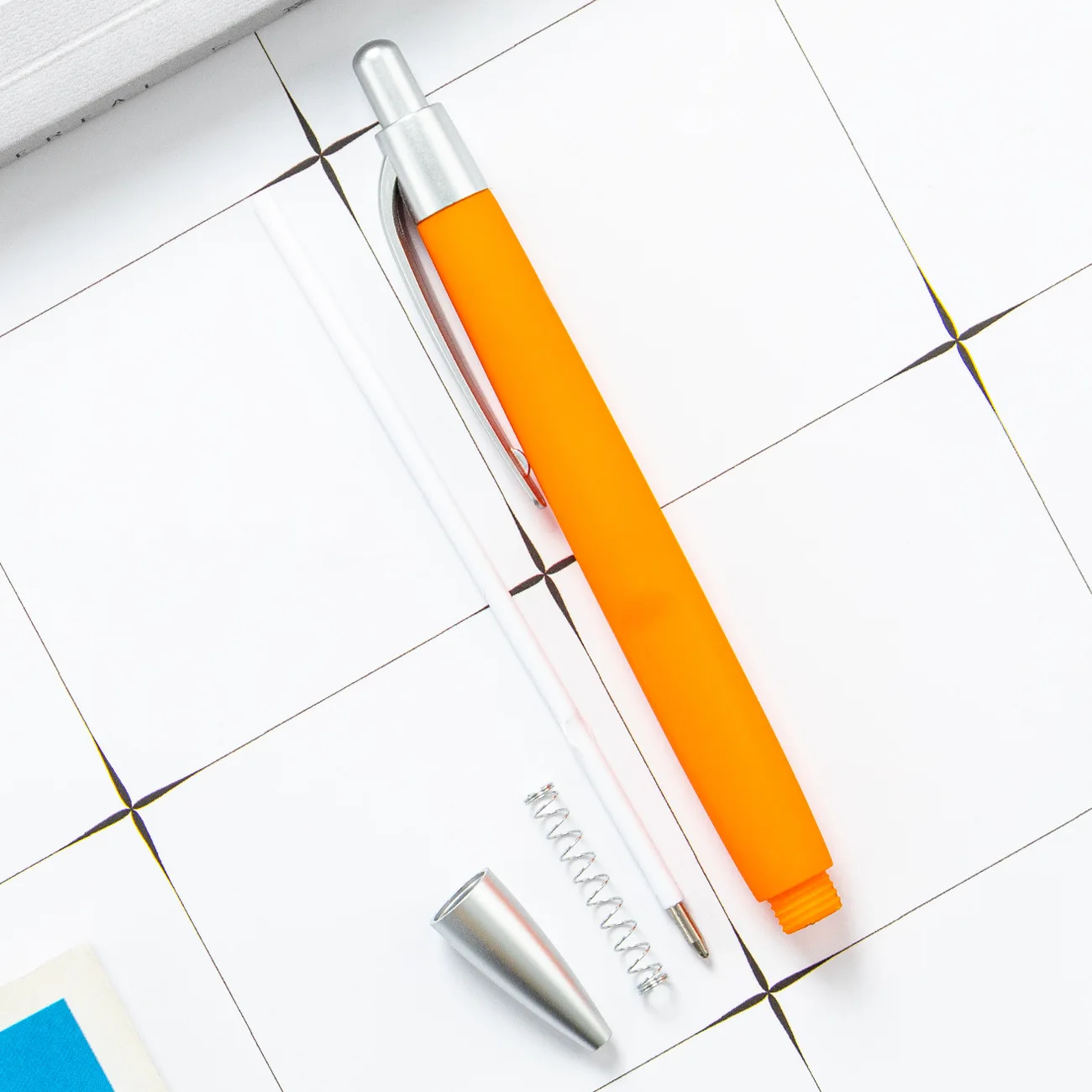 Promotion Printing Custom Logo Plastic Pen School Stationery Gift Pen Ball Pen for Custom